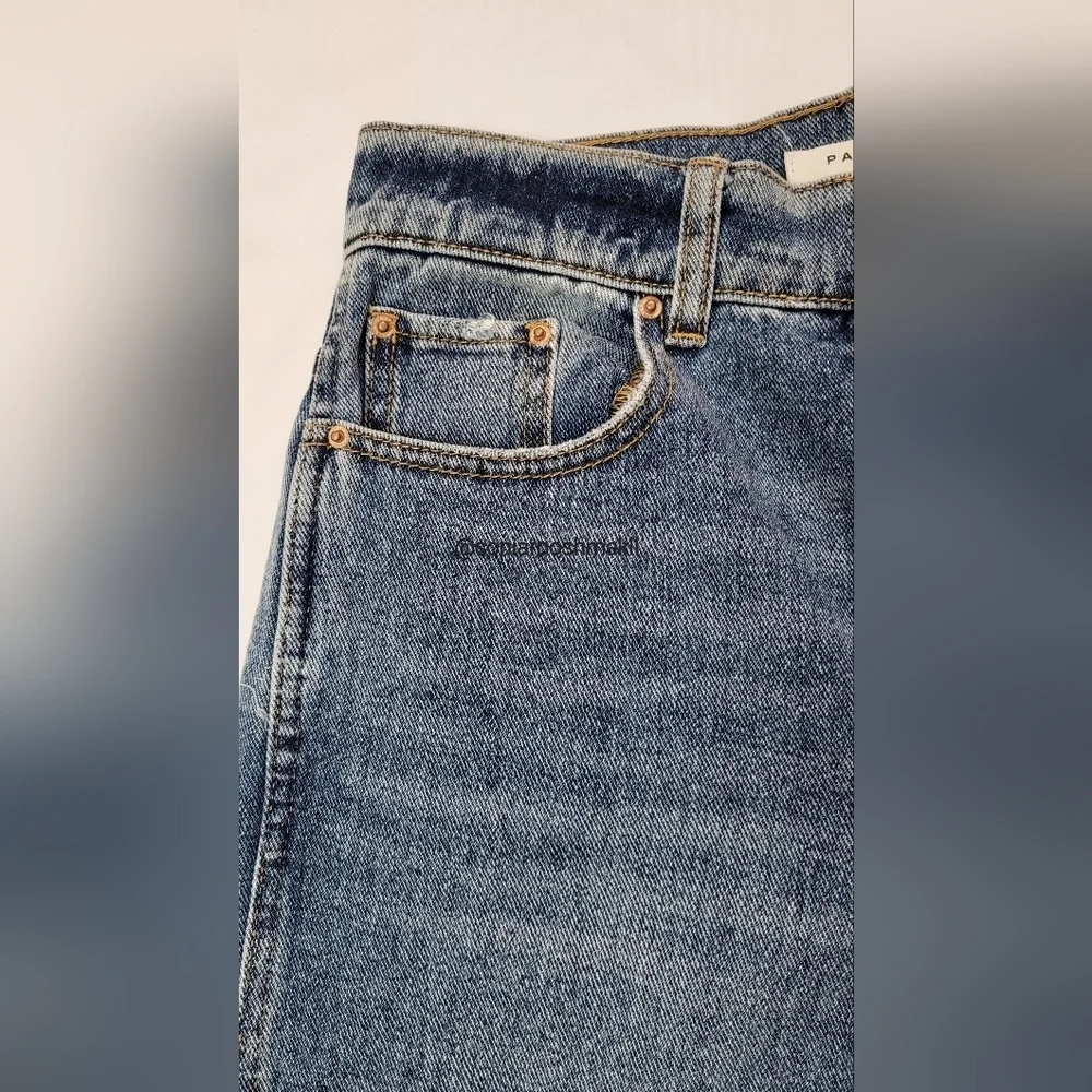 Women's Distressed Blue Jeans